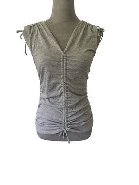 Cute Girl Ruched V-Neck Sleeveless Top - Gray